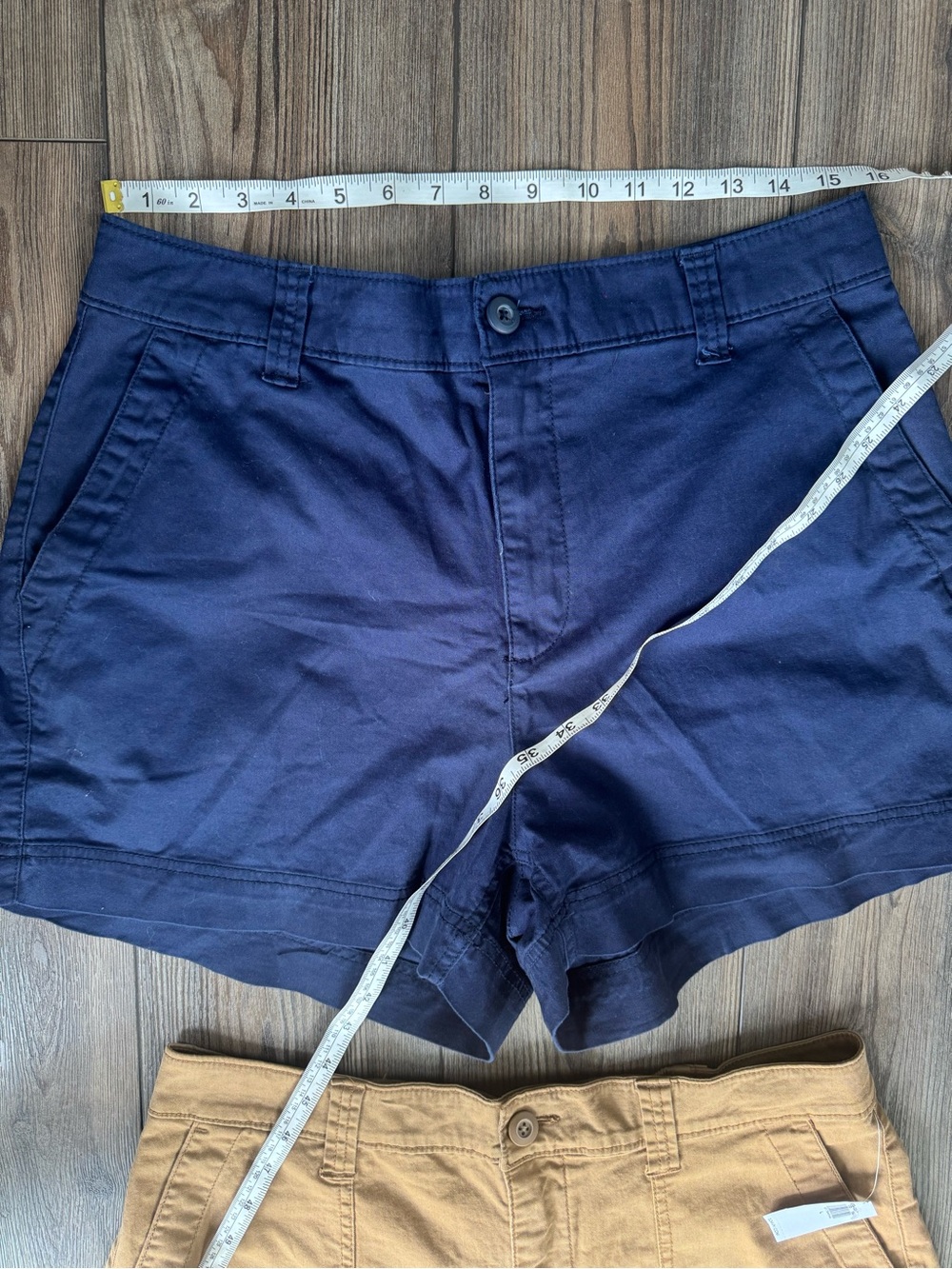 Old Navy hi rise OG Chino Navy and Khaki High-Rise Cotton Shorts Duo - Picture 7 of 13